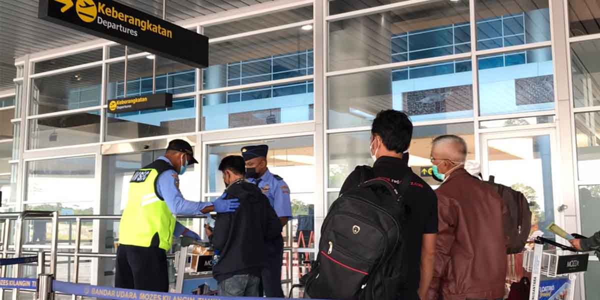 Terminal A Bandara Mozes Kilangin sisi selatan mulai beroperasi, Kamis (15/7/2021).  Foto: Anti Patabang/Papua60detik